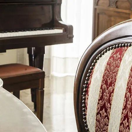 Graziani Relais 4* Napels