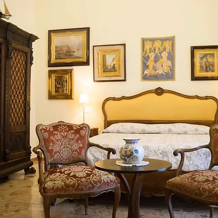 فندق مبيت وإفطار Graziani Relais نابولي