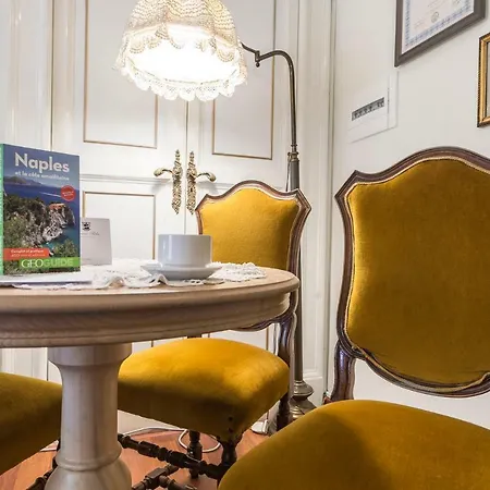 Graziani Relais فندق مبيت وإفطار نابولي