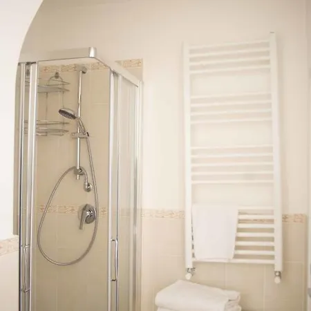 Bed and Breakfast Graziani Relais 4*